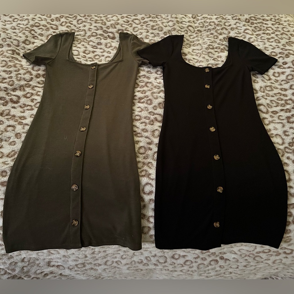 Small Divided Dresses (Black & Green)